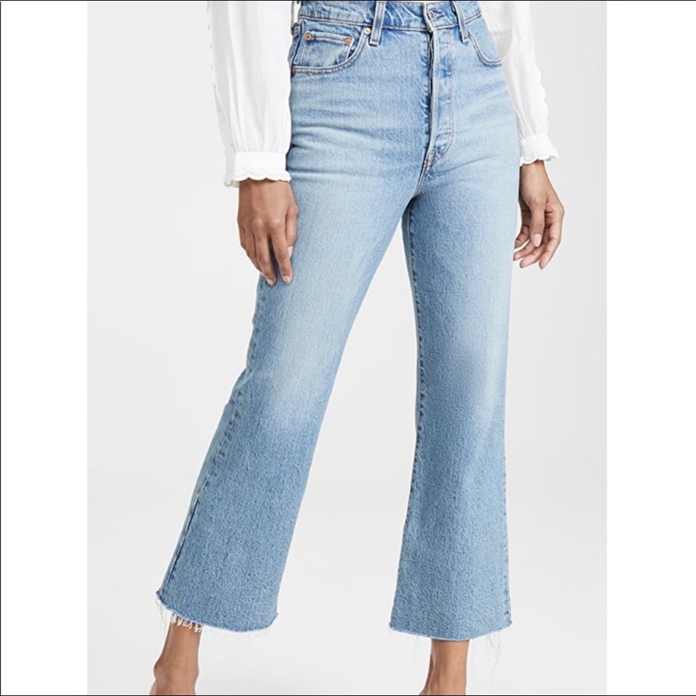 Levi’s Ribcage Crop Flare Jeans